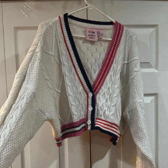 Forever 21 X Netflix X Hello Kitty limited edition Cardigan Pink and Black Trim - Picture 5 of 8